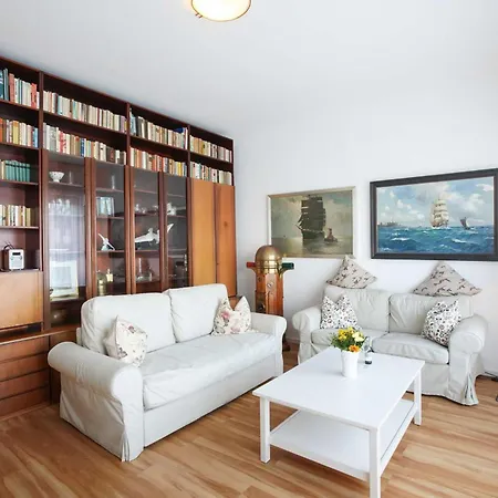 Haus Groote Bluese 1 Apartamento *